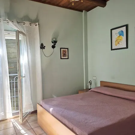 Trava Bed & Breakfast 3*