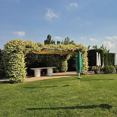 Bed & Breakfast Trava 3*