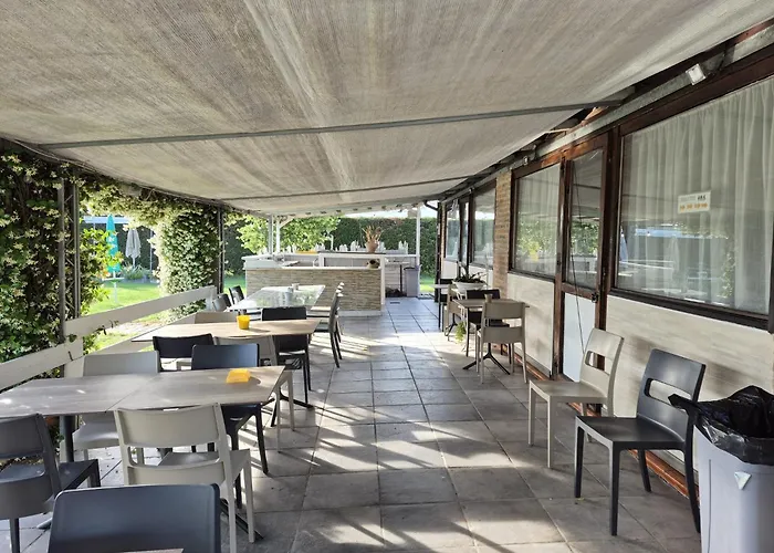 לינה וארוחת בוקר Trava Portoverrara